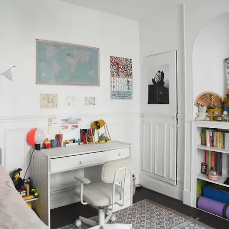 Spacious Duplex - Near Park Apartment Paris