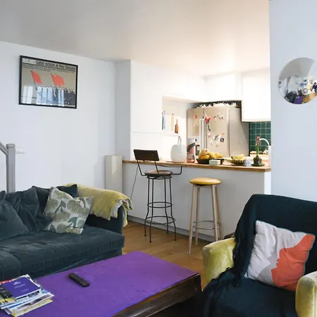 Spacious Duplex - Near Park Apartment Paris
