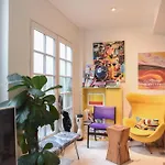 Spacious Duplex - Near Park