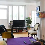Spacious Duplex - Near Park