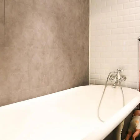 Spacious Duplex - Near Park * Parigi